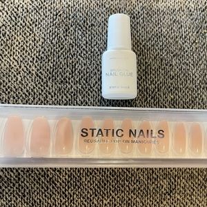 Static Nails Reusable Pop-On manicures